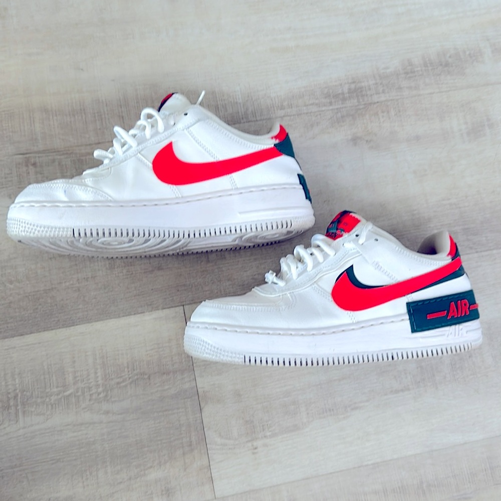 Woman Nike Air Force 1 Shadow 'White Solar Red' DB3902-100